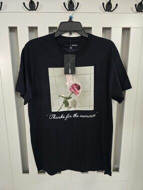 Brand New Fashion Nova T-Shirt Rose Thanks For The Memories Size Medium Black